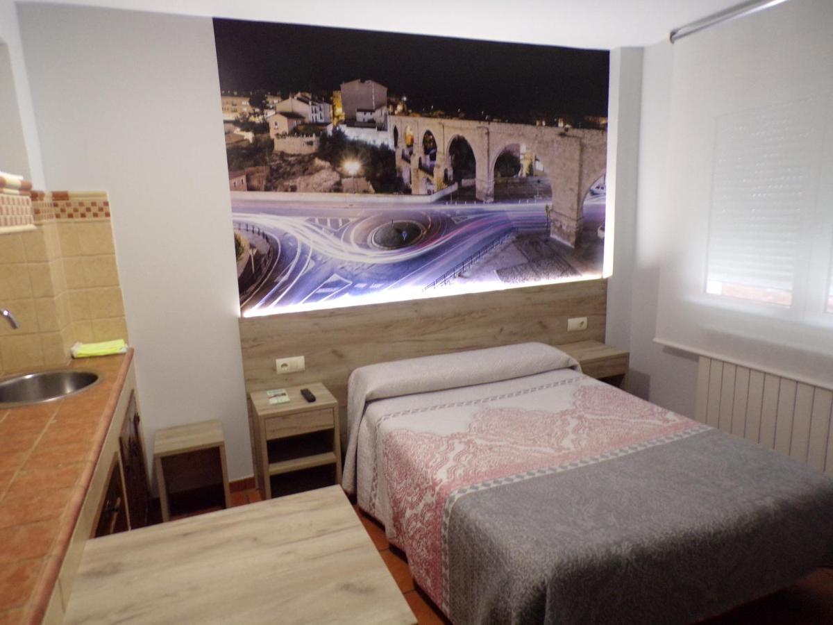 Hostal Serruchi Teruel Eksteriør bilde