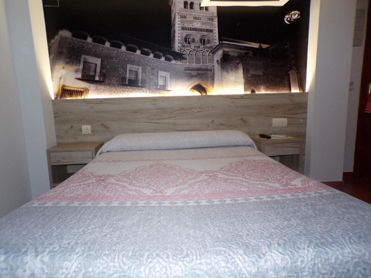 Hostal Serruchi Teruel Eksteriør bilde
