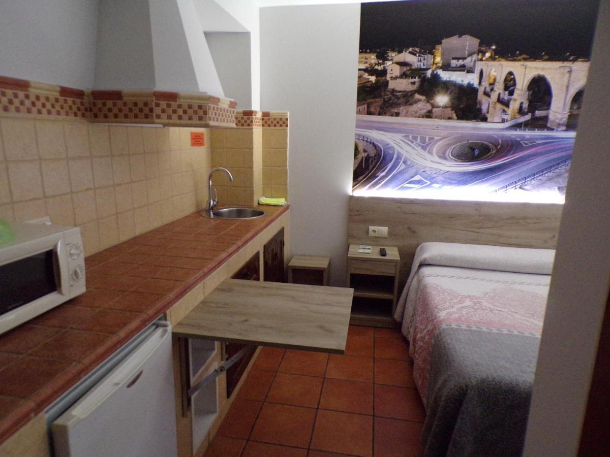 Hostal Serruchi Teruel Eksteriør bilde