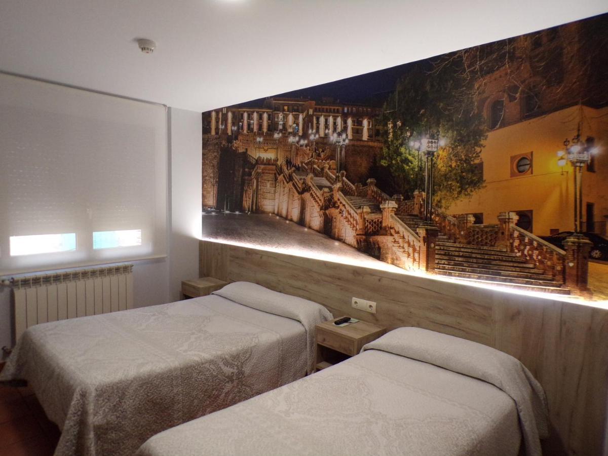 Hostal Serruchi Teruel Eksteriør bilde