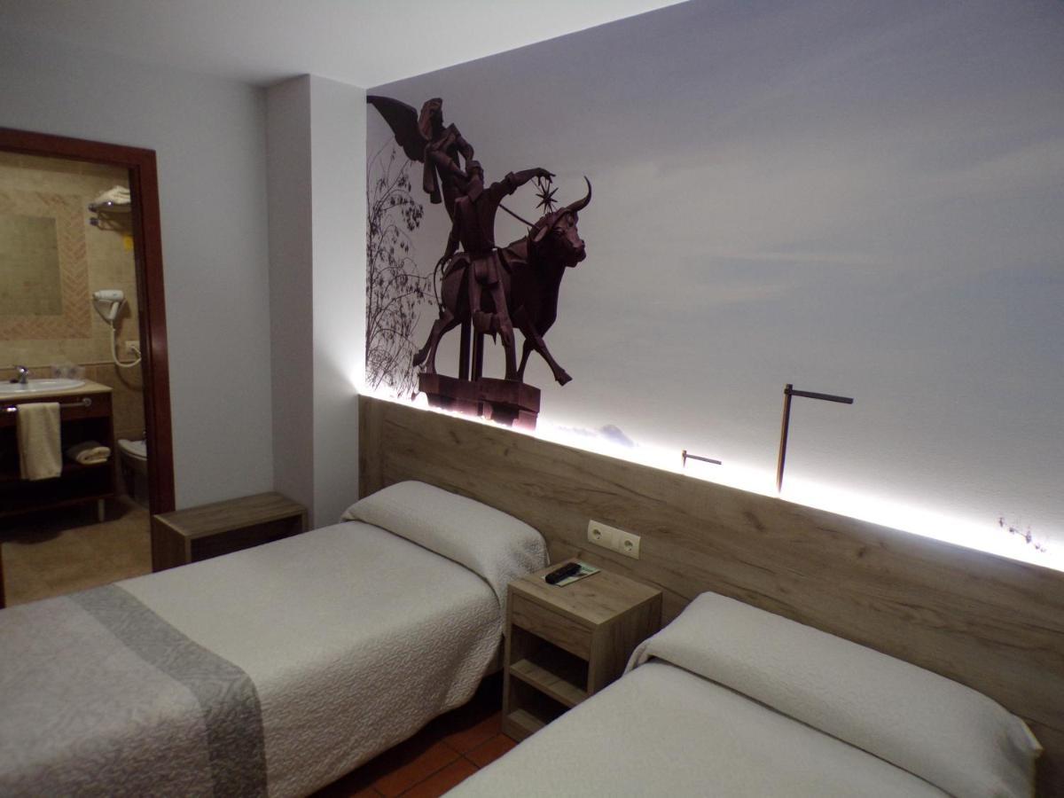 Hostal Serruchi Teruel Eksteriør bilde