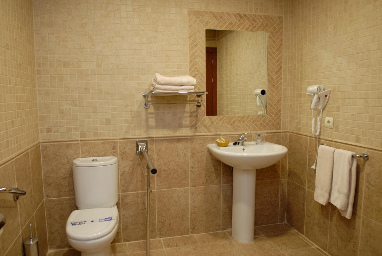 Hostal Serruchi Teruel Eksteriør bilde